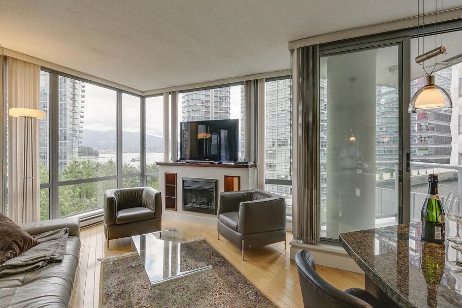 601 1228 W Hastings Street Vancouver, BC - 2