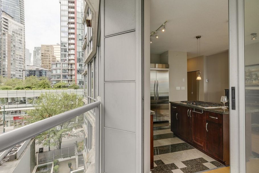 601 1228 W Hastings Street Vancouver, BC - 14