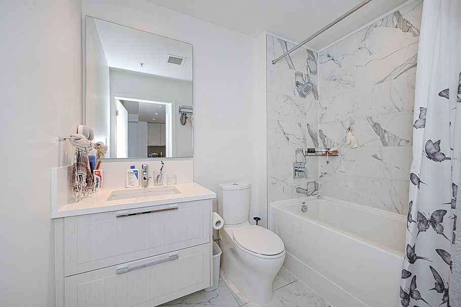 602 6633 Cambie Street Vancouver, BC - 17