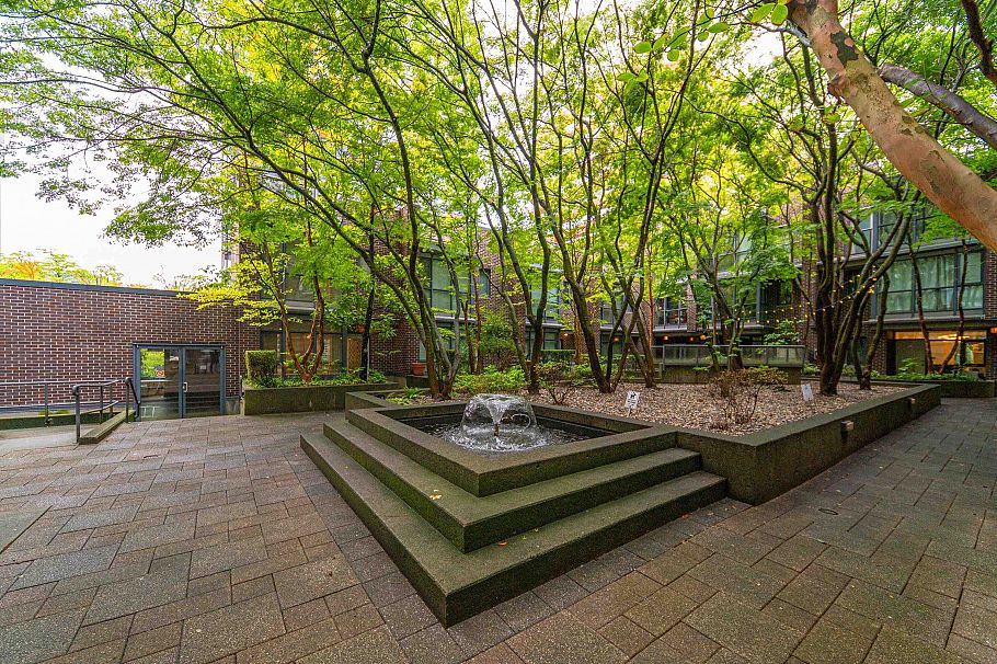 305 1068 Hornby Street Vancouver, BC - 24
