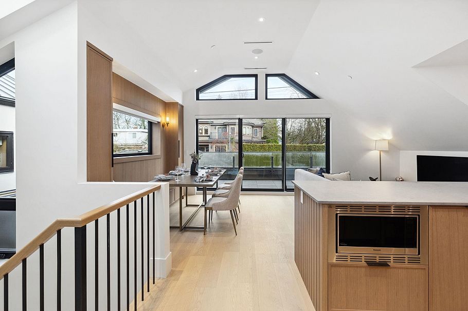 5253 Larch Street Vancouver, BC - 3