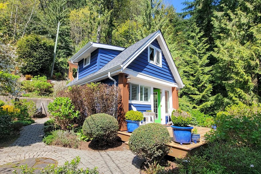 5125 Indian River Drive North Vancouver, BC - 36