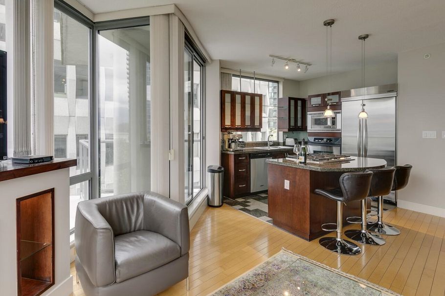 601 1228 W Hastings Street Vancouver, BC - 5