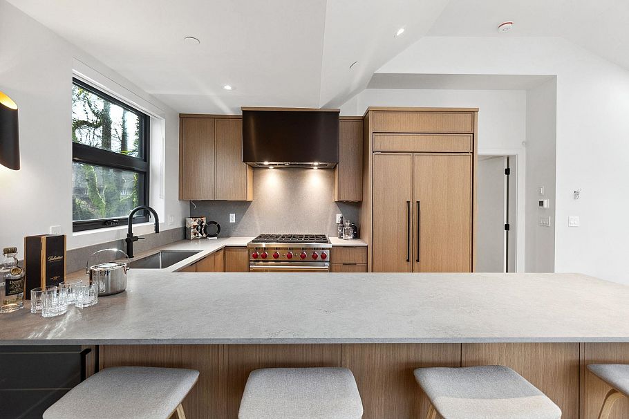 5253 Larch Street Vancouver, BC - 9