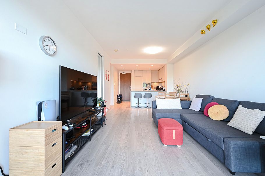 602 6633 Cambie Street Vancouver, BC - 11