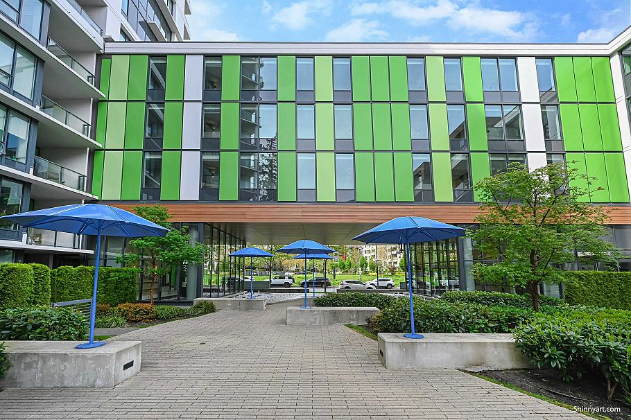 804 3533 Ross Drive Vancouver, BC - 2