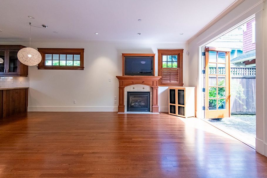 1929 W 15th Avenue Vancouver, BC - 6