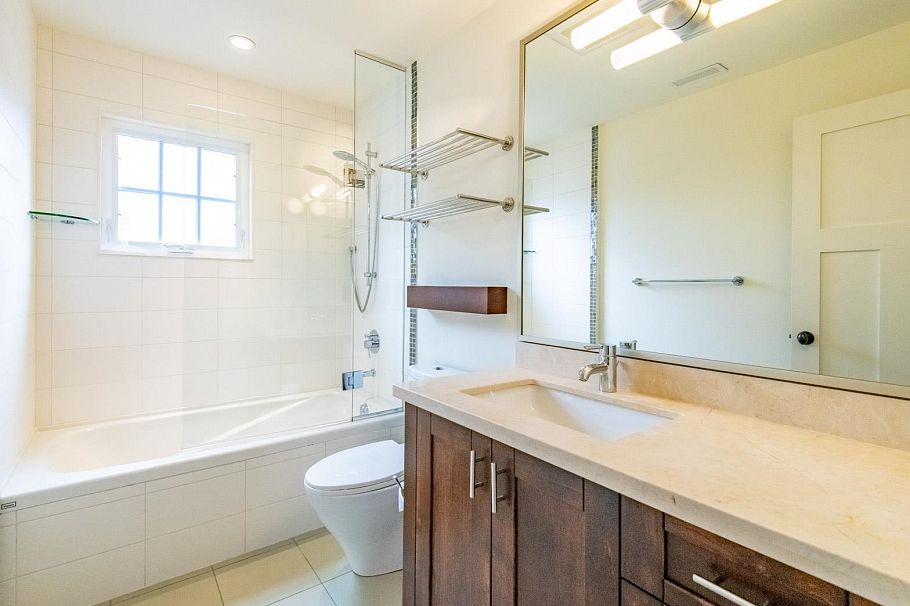 1929 W 15th Avenue Vancouver, BC - 22