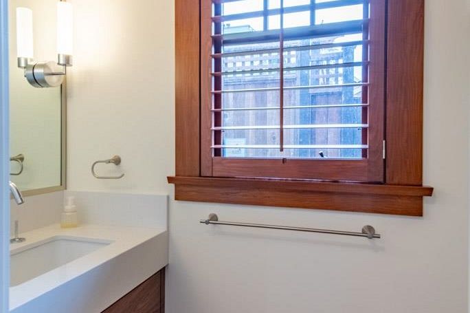 1929 W 15th Avenue Vancouver, BC - 13