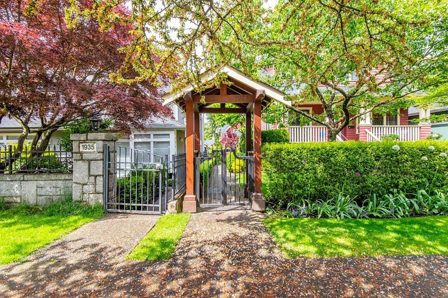 1929 W 15th Avenue Vancouver, BC - 1