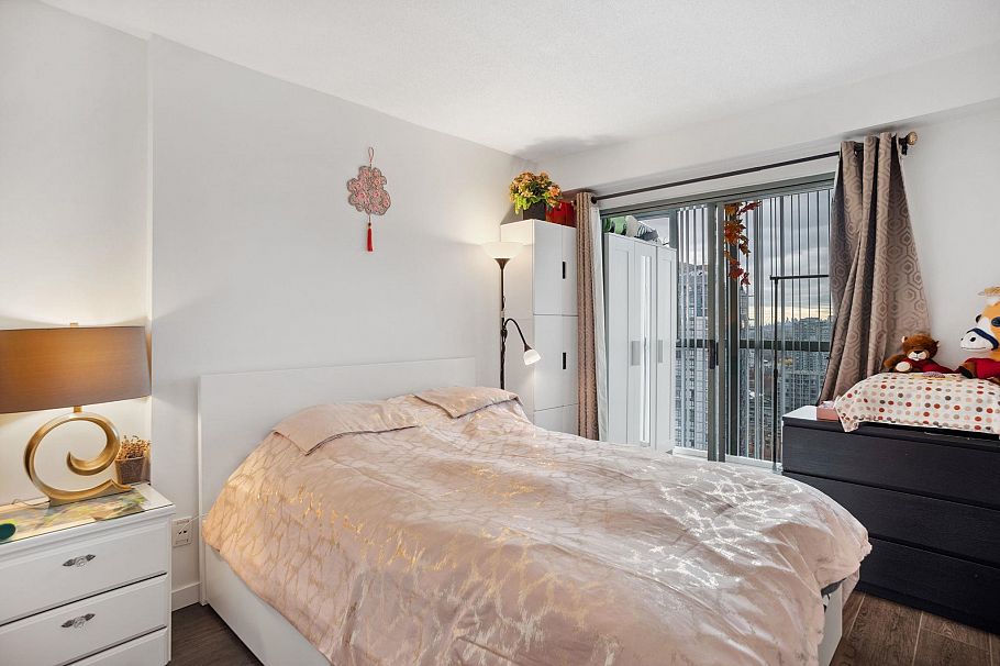 2303 1188 Howe Street Vancouver, BC - 6