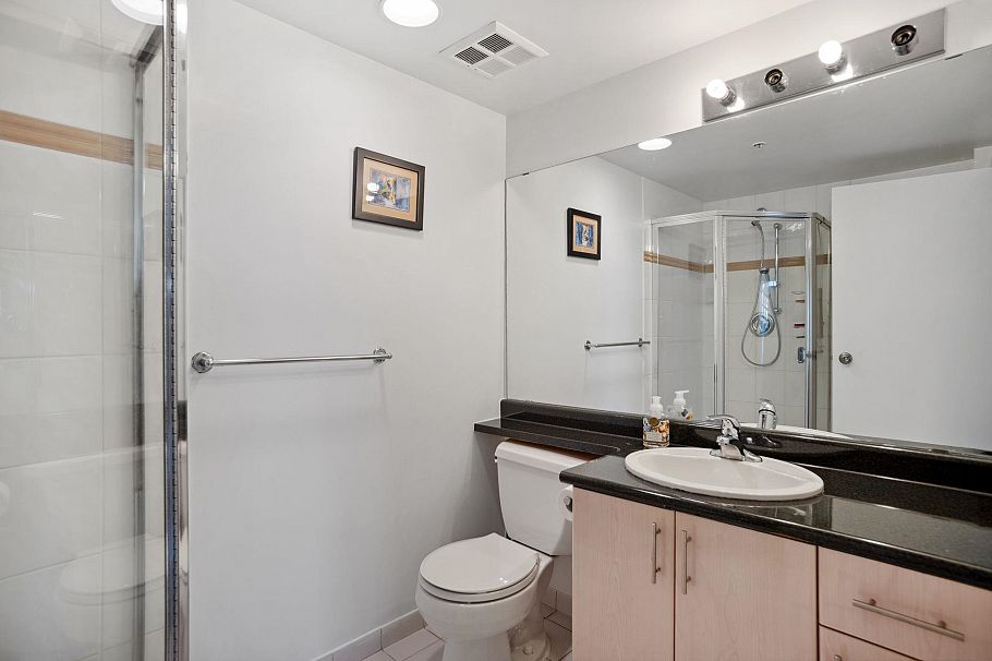 2303 1188 Howe Street Vancouver, BC - 9