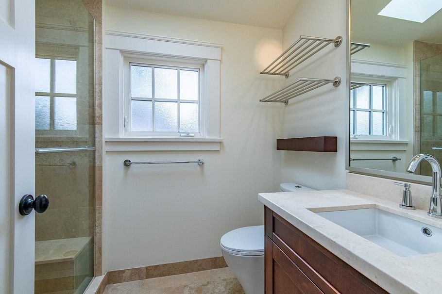 1929 W 15th Avenue Vancouver, BC - 18