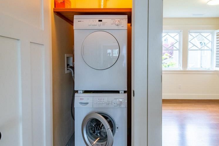 1929 W 15th Avenue Vancouver, BC - 26