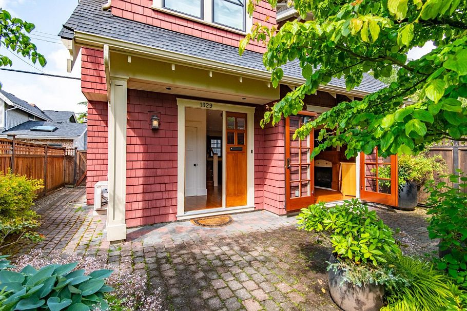 1929 W 15th Avenue Vancouver, BC - 28