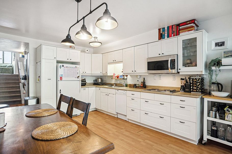 784 Millbank Vancouver, BC - 12