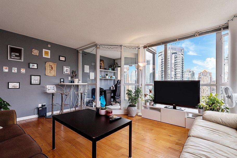 2203 1188 Richards Street Vancouver, BC - 3