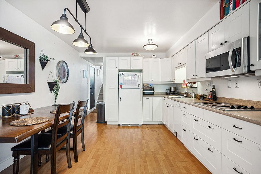 784 Millbank Vancouver, BC - 11