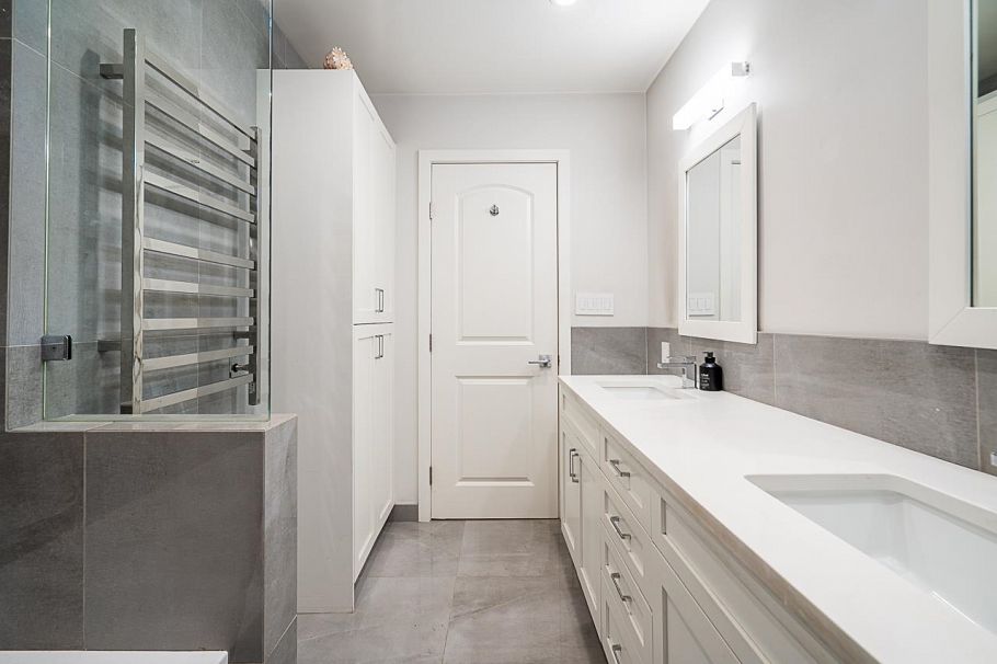 1358 E 14th Street North Vancouver, BC - 19