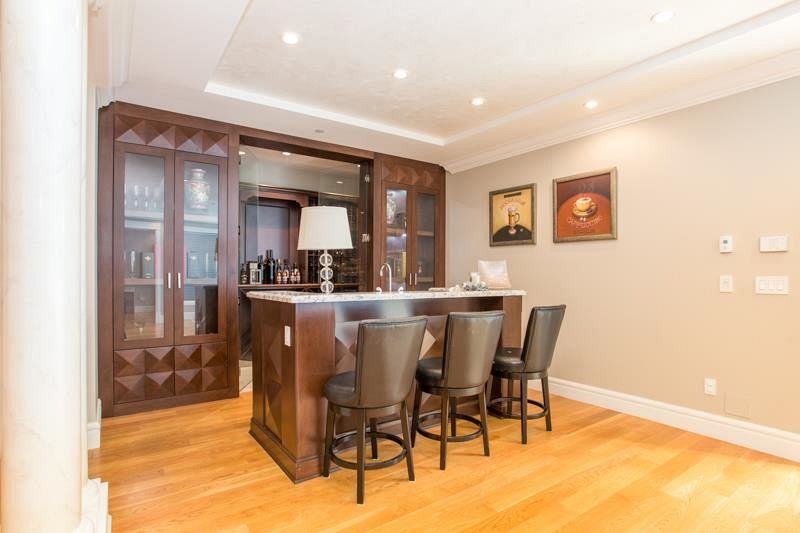 4416 W 11th Avenue Vancouver, BC - 25