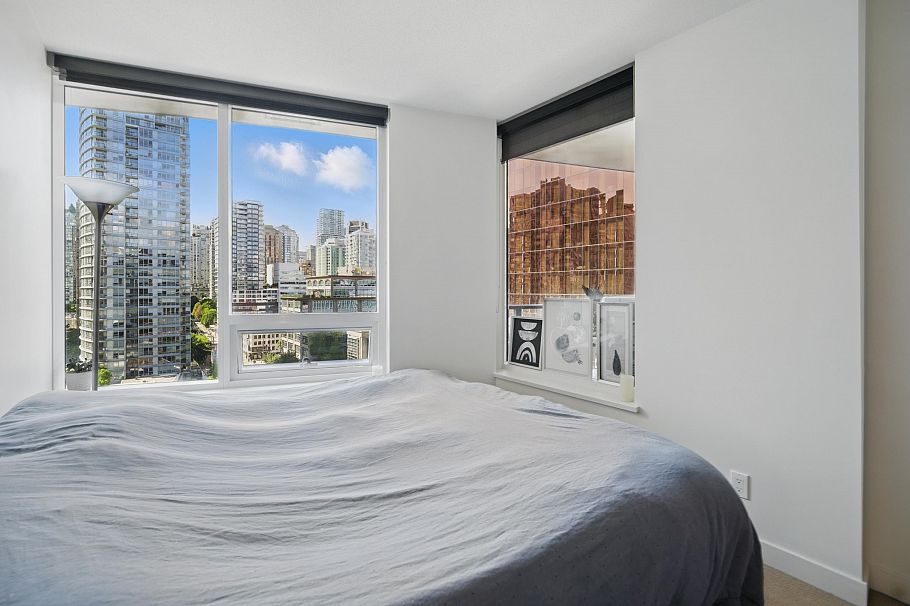 1221 68 Smithe Street Vancouver, BC - 8