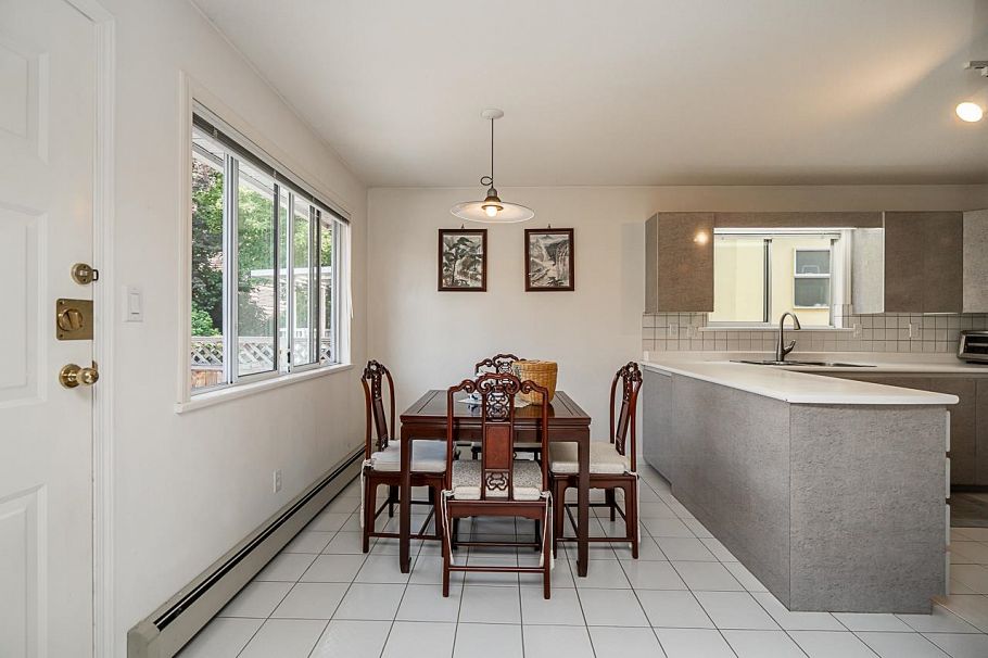 2133 W 49th Avenue Vancouver, BC - 10