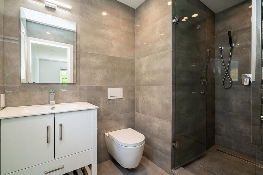 1358 E 14th Street North Vancouver, BC - 15