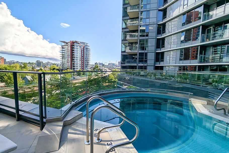 1221 68 Smithe Street Vancouver, BC - 14