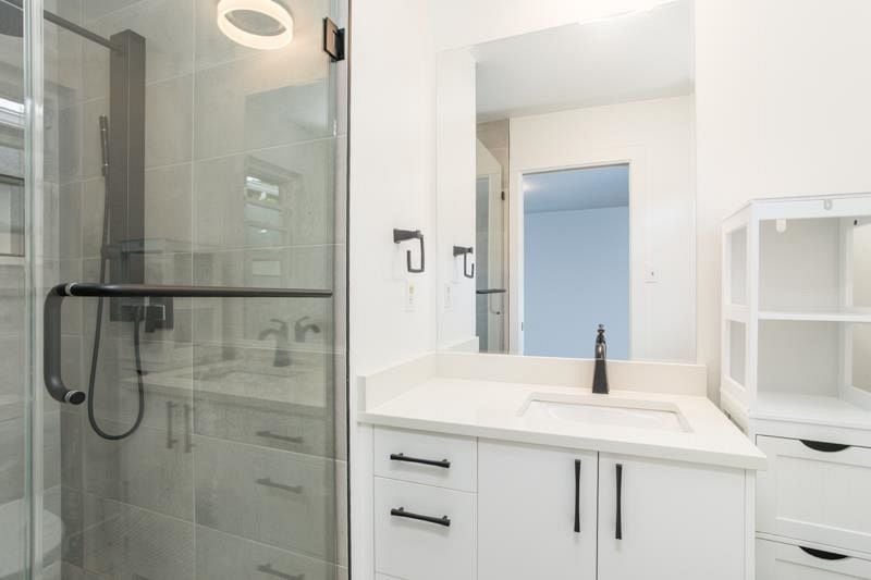 1564 Hope Road North Vancouver, BC - 16