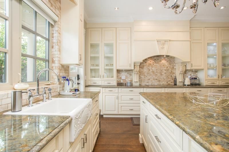 4416 W 11th Avenue Vancouver, BC - 8