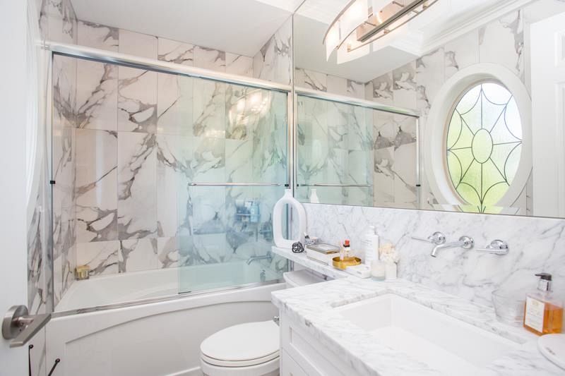 4416 W 11th Avenue Vancouver, BC - 22