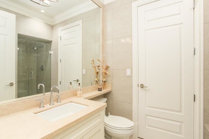 4416 W 11th Avenue Vancouver, BC - 31