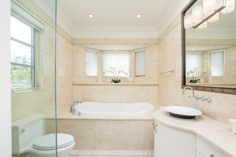 4416 W 11th Avenue Vancouver, BC - 18