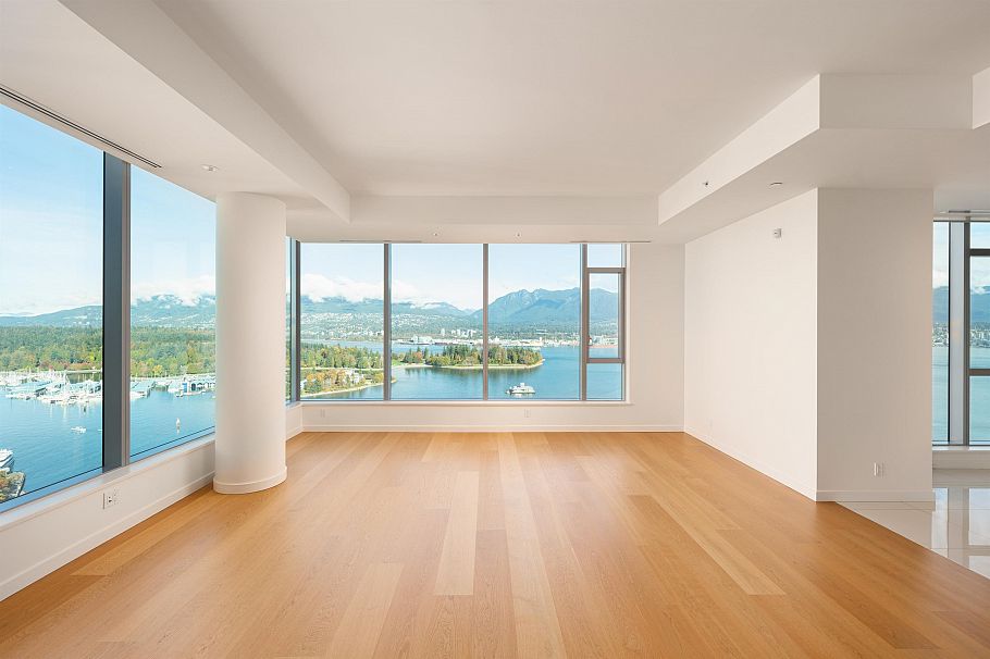 2601 277 Thurlow Street Vancouver, BC - 3