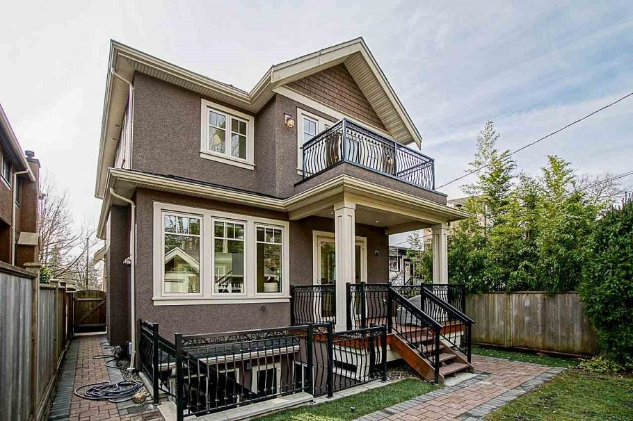 3759 W 31st Avenue Vancouver, BC - 39