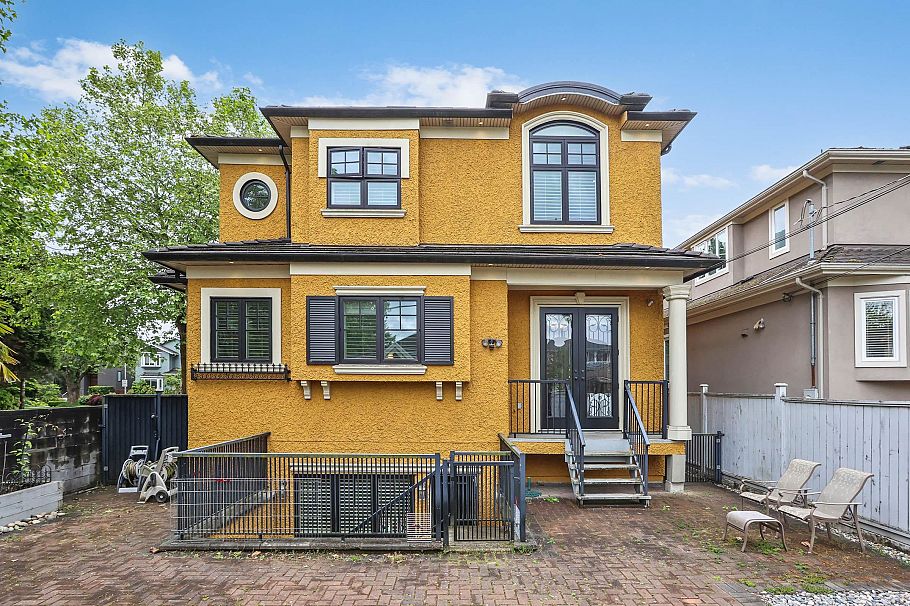 3593 Mackenzie Street Vancouver, BC - 30