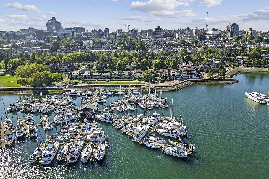 1130 Ironwork Passage Vancouver, BC - 37