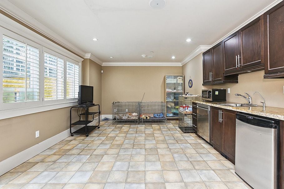 3593 Mackenzie Street Vancouver, BC - 25