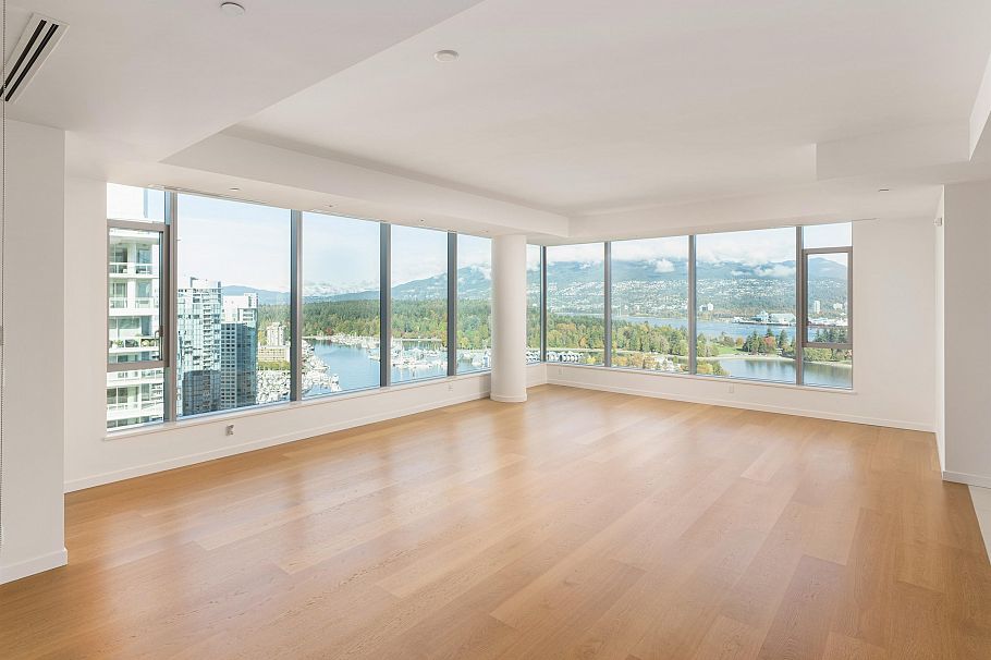 2601 277 Thurlow Street Vancouver, BC - 2