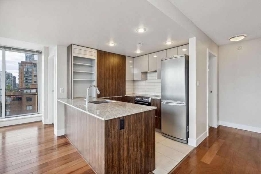 1801 1088 Richards Street Vancouver, BC - 4