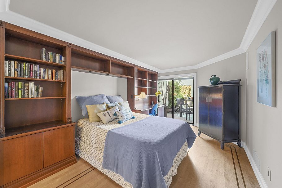 1130 Ironwork Passage Vancouver, BC - 21