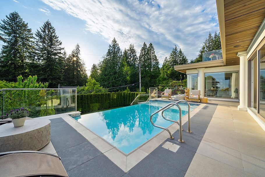 3980 Norwood Avenue North Vancouver, BC - 28