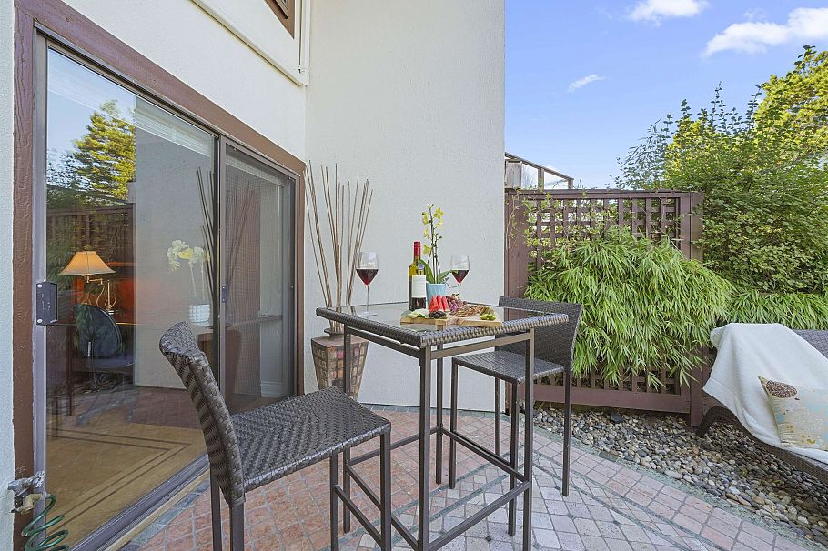 1130 Ironwork Passage Vancouver, BC - 7