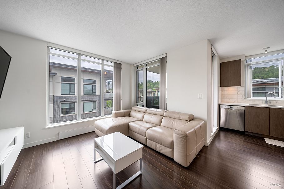 402 3162 Riverwalk Avenue Vancouver, BC - 5