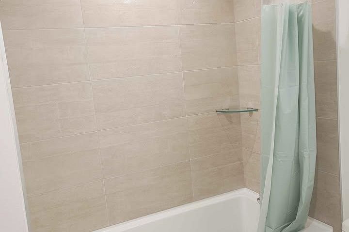 514 108 E 8th Street North Vancouver, BC - 11