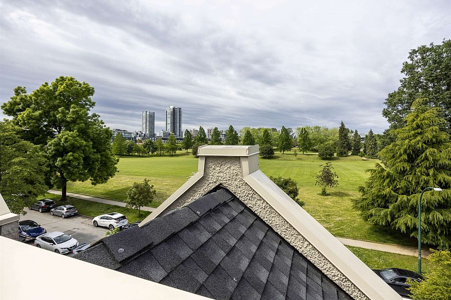 356 W 62nd Avenue Vancouver, BC - 30