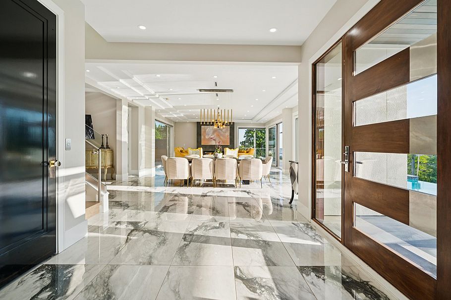 3980 Norwood Avenue North Vancouver, BC - 3