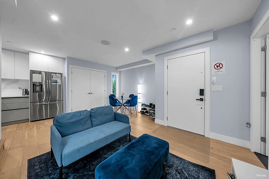 3429 Dundas Street Vancouver, BC - 9