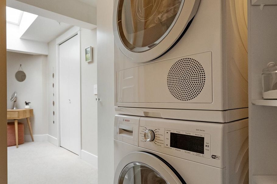 208 1811 W 16th Avenue Vancouver, BC - 33