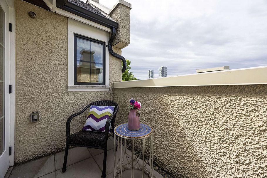 356 W 62nd Avenue Vancouver, BC - 29